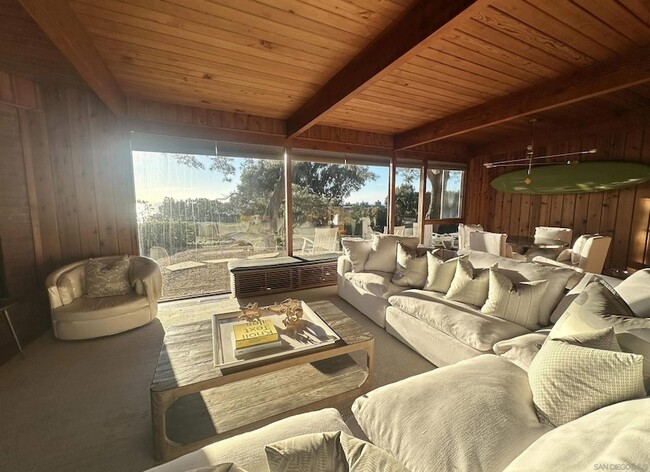 240 Ocean View Ave in Del Mar, CA - Building Photo - Building Photo