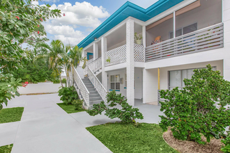 Aqua at 66th in St. Petersburg, FL - Building Photo - Building Photo