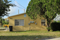 Windsor Apartments in West Palm Beach, FL - Foto de edificio - Building Photo