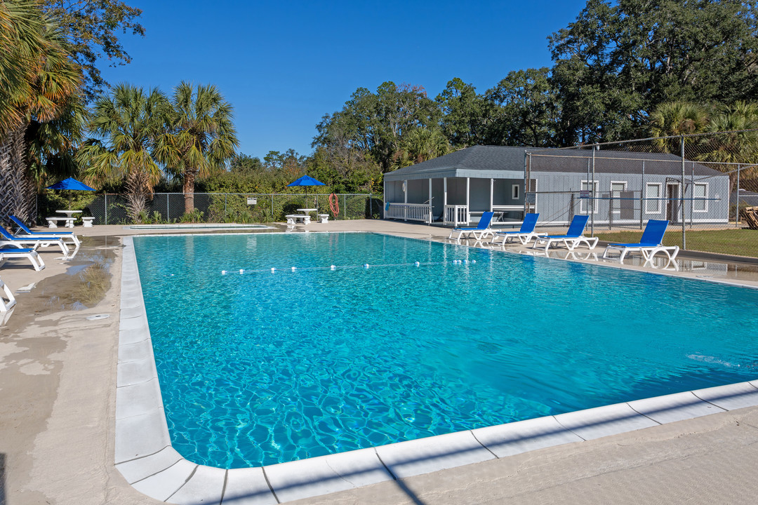 Brierwood Pointe Apartments in Albany, GA - Building Photo