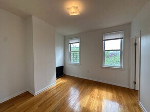 30 Dikeman St in Brooklyn, NY - Building Photo - Building Photo