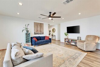 6612 Piedras Blanco Dr in Austin, TX - Building Photo - Building Photo