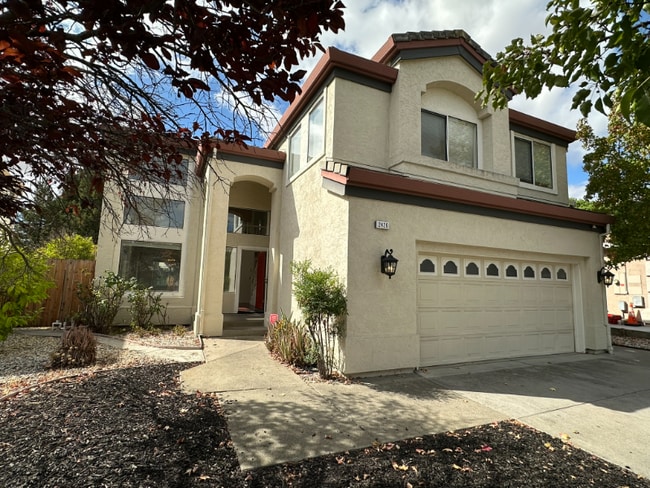 property at 2426 Carpinteria Dr