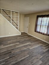 1529 Myrtle Ave in Cuyahoga Falls, OH - Building Photo - Building Photo