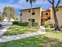 3897 Cocoplum Cir, Unit 3512 in Coconut Creek, FL - Building Photo - Building Photo