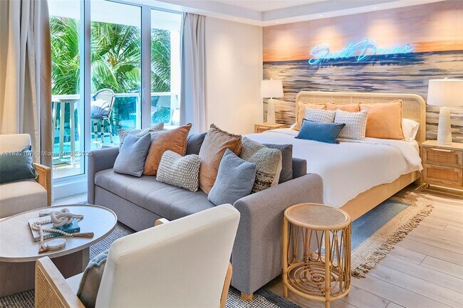 property at 2301 Collins Ave