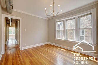 1042 N Kedzie Ave-Unit -3 in Chicago, IL - Building Photo - Building Photo