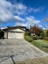 28 Crosby Ct in Pacheco, CA - Building Photo