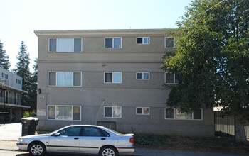 238 Albion Ave in San Lorenzo, CA - Foto de edificio - Building Photo