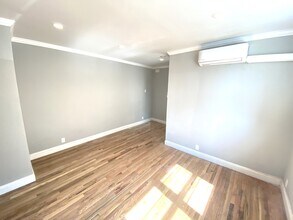 1229 W Porter St, Unit Unit 1 in Philadelphia, PA - Foto de edificio - Building Photo