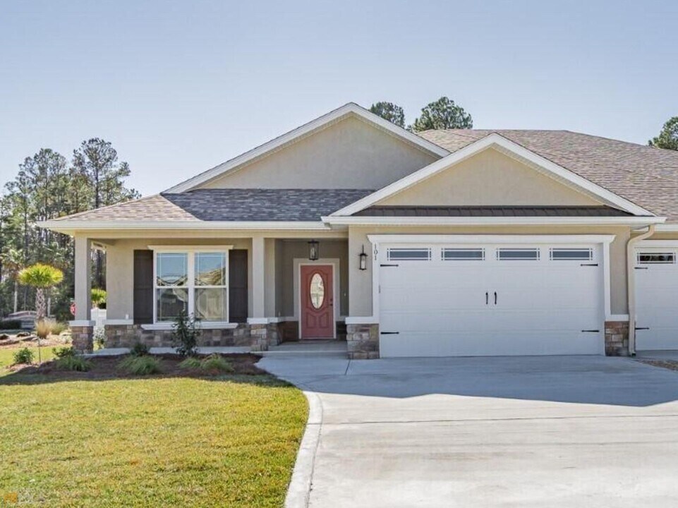 101 Ryan Nicholas Dr in Kingsland, GA - Building Photo