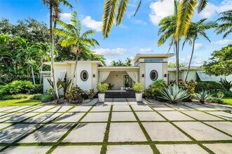 6645 SW 73rd Ct in Miami, FL - Building Photo - Building Photo