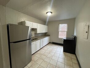 76 Sherman St-Unit -2 in Gardner, MA - Building Photo - Building Photo