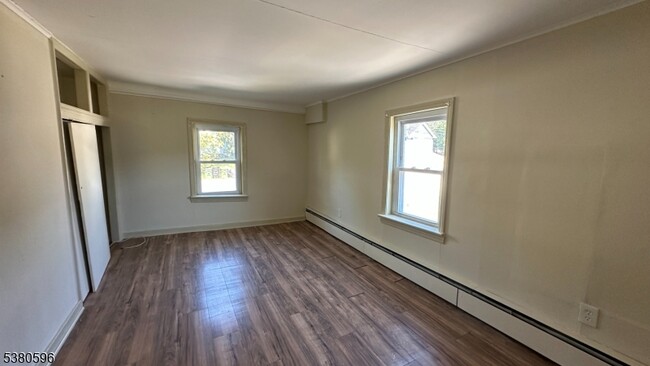 35 Cherry St in Washington, NJ - Building Photo - Building Photo