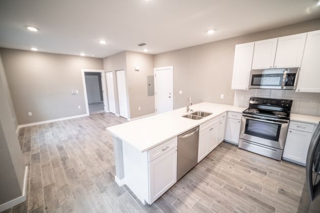 Woodbury Row in Gainesville, FL - Building Photo