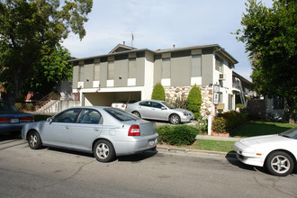 406 Piedmont Ave in Glendale, CA - Building Photo - Building Photo