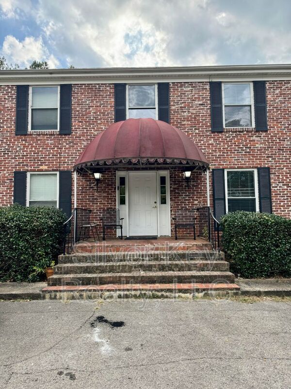 property at 12 Walcon Ln