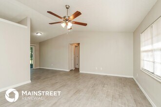 1079 Beacon St NW in Palm Bay, FL - Building Photo - Building Photo