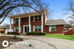 3812 Glenmont Dr in Fort Worth, TX - Building Photo