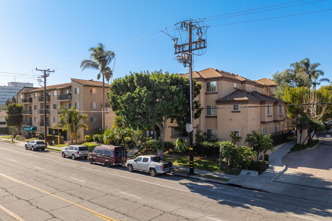 21415 S Vermont Ave in Torrance, CA - Building Photo - Building Photo