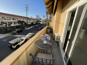 1528 S Saltair Ave in Los Angeles, CA - Building Photo - Building Photo