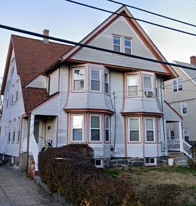 property at 27 Brooks Ave