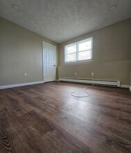 101 Douglas St, Unit 1 in Revere, MA - Building Photo - Building Photo