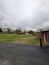 604 Clay Pike in Irwin, PA - Building Photo - Building Photo