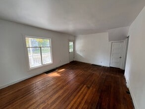 222 Smith Ave in Lansing, MI - Building Photo - Building Photo