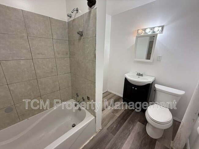 132 N Gorham St in Jackson, MI - Building Photo - Building Photo