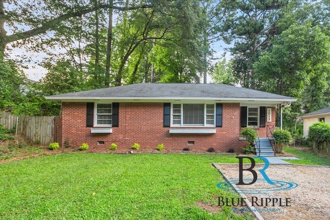 property at 1015 Bank St SE