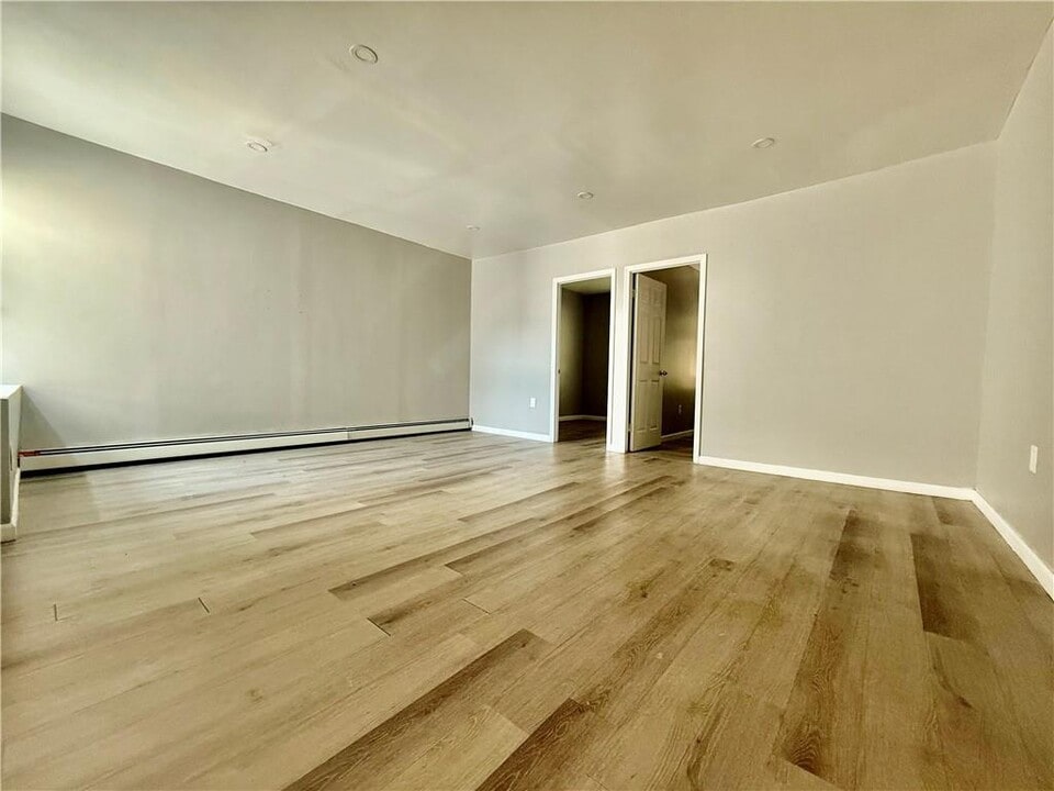 7208 Colonial Rd in Brooklyn, NY - Building Photo