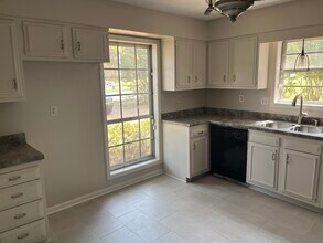 3145 Belle Tower Rd in Memphis, TN - Building Photo - Building Photo