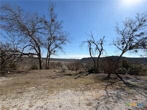 200 Peggs Pl in Canyon Lake, TX - Building Photo - Building Photo