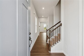 708 Dover Spgs Dr in Acworth, GA - Building Photo - Building Photo