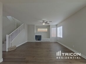 7671 Mocorito Ave in Las Vegas, NV - Foto de edificio - Building Photo