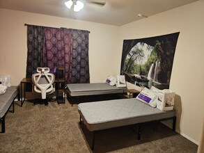 35444 W San Alvarez Ave in Maricopa, AZ - Foto de edificio - Building Photo