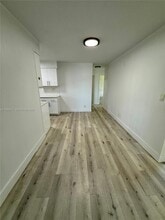 841 SW 74th Terrace in North Lauderdale, FL - Building Photo - Building Photo