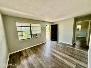 2719 Fairfax St in Jacksonville, FL - Building Photo - Building Photo