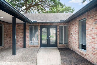 16911 Summit Oaks Ln in Spring, TX - Building Photo - Building Photo