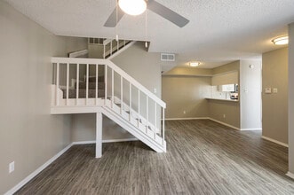 Fielder Crossing in Arlington, TX - Foto de edificio - Building Photo