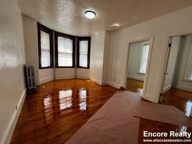 4 Adella Pl, Unit 4 Adella Place in Boston, MA - Building Photo - Building Photo