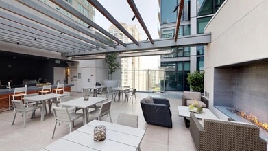 399 Fremont in San Francisco, CA - Foto de edificio - Building Photo