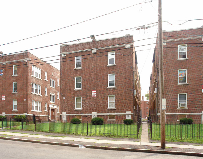 212-216 S Marshall St in Hartford, CT - Building Photo - Building Photo