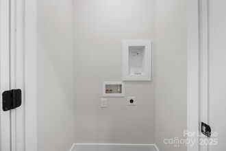 3007 Jolene Ct in Charlotte, NC - Building Photo - Building Photo
