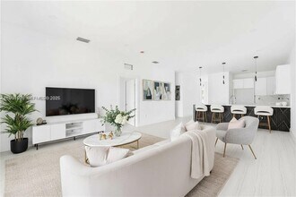 10745 SW 217th St in Goulds, FL - Building Photo - Building Photo