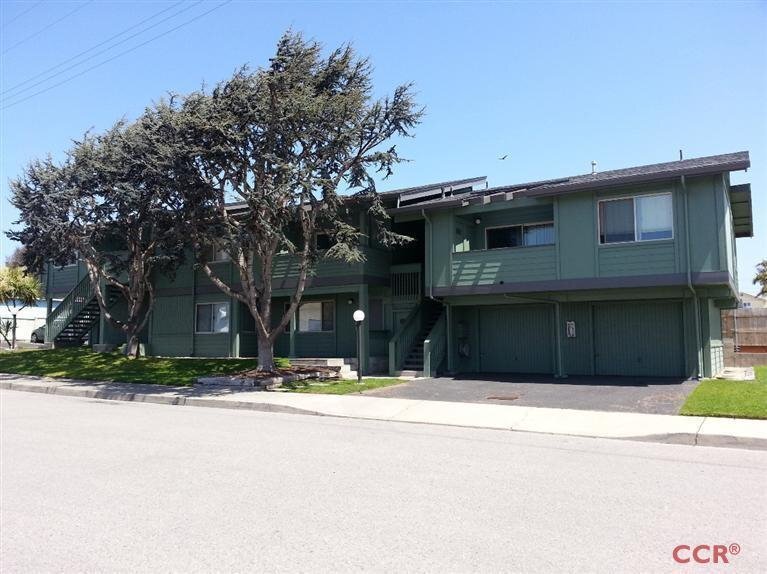 111 Newport Ave in Grover Beach, CA - Building Photo