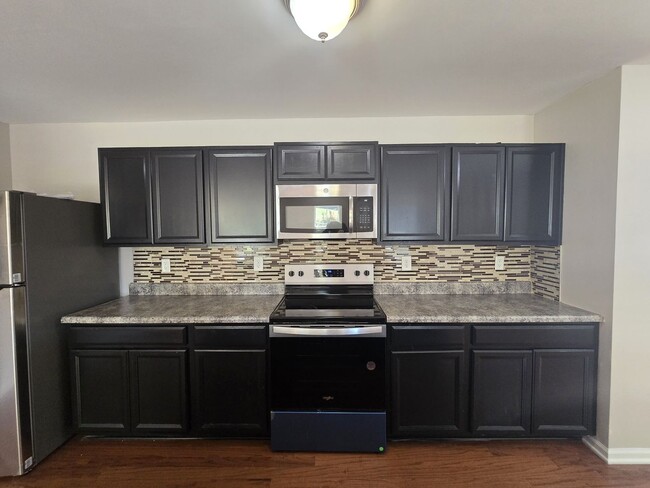 1728 Joseph Hewes Ct in Charlotte, NC - Building Photo - Building Photo