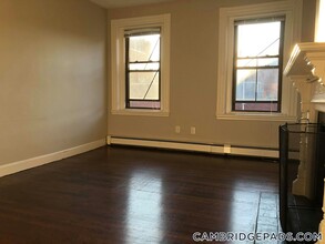 26 John F. Kennedy St in Cambridge, MA - Building Photo - Building Photo