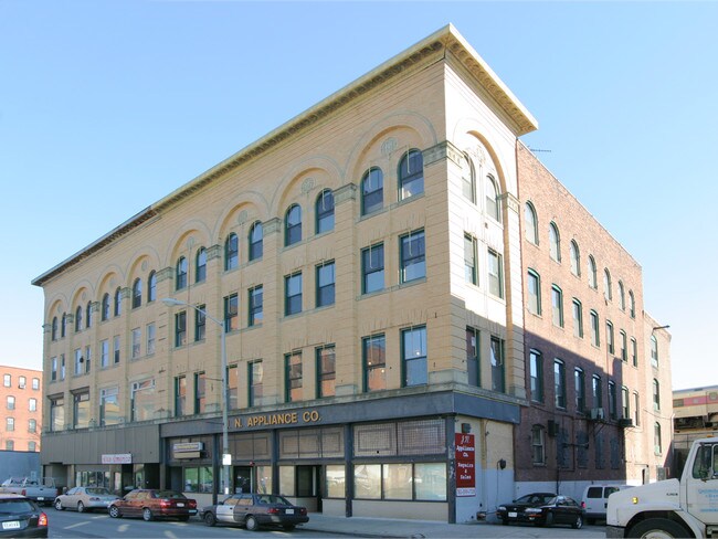 Munroe Lofts in Lynn, MA - Building Photo - Building Photo